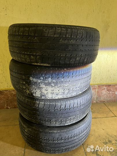 Yokohama BluEarth E70BZ 215/55 R17