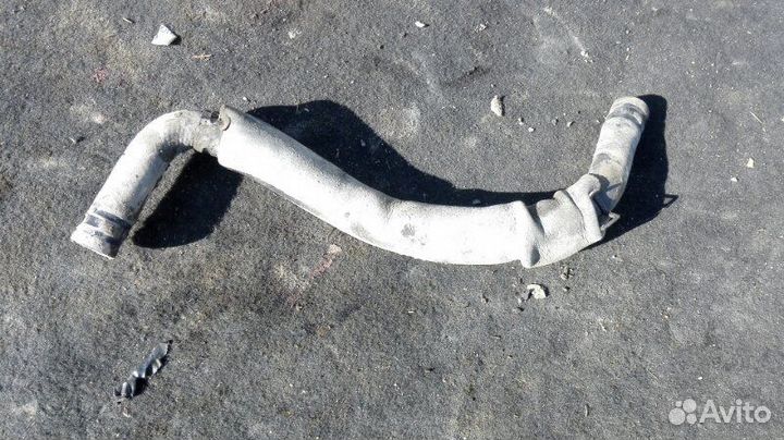 Патрубок системы охлаждения Kia Spectra седан