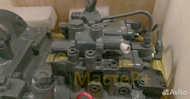 Насос гидравлический экскаватора Hitachi 200-3