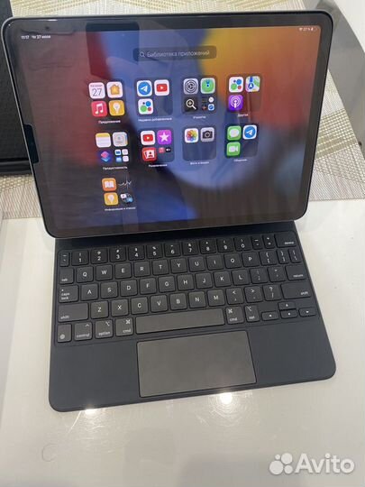 Apple magic keyboard iPad 12 9