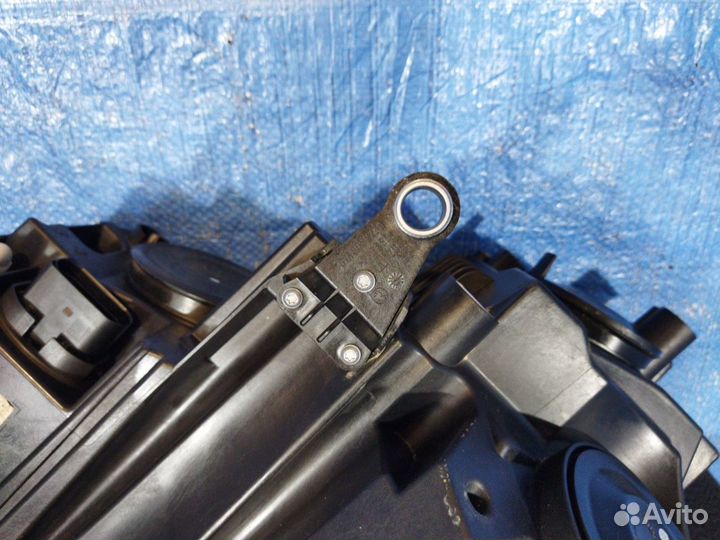 Фара правая Karoq