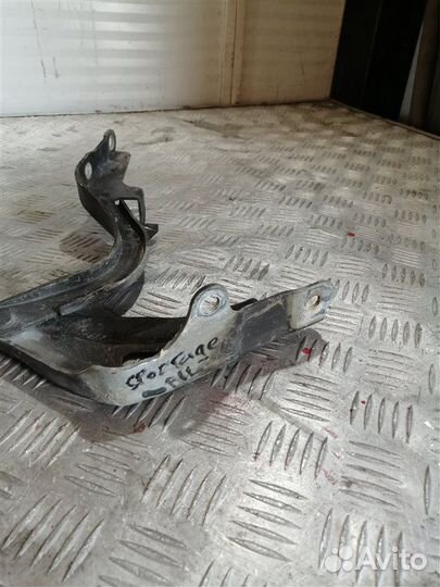 Петля капота левая Kia Sportage SL G4KD 2010