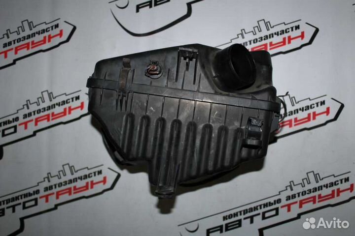 Корпус воздушного фильтра toyota carina ED celica