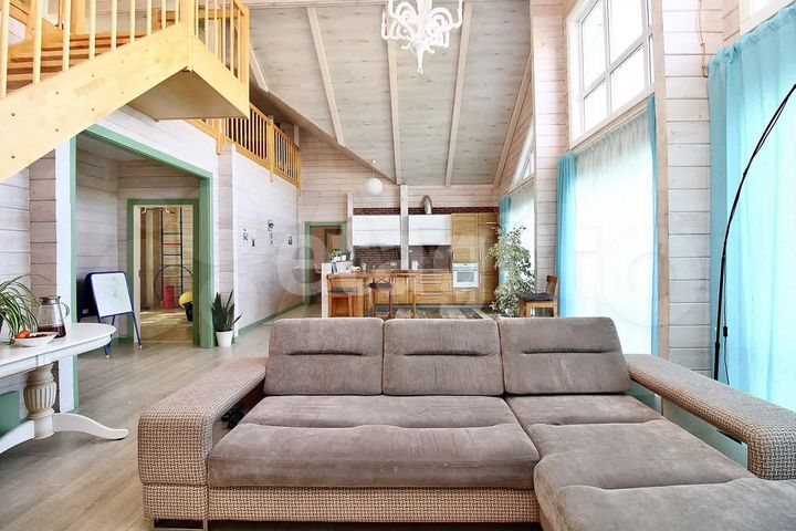 Коттедж 177 м² на участке 13,8 сот.