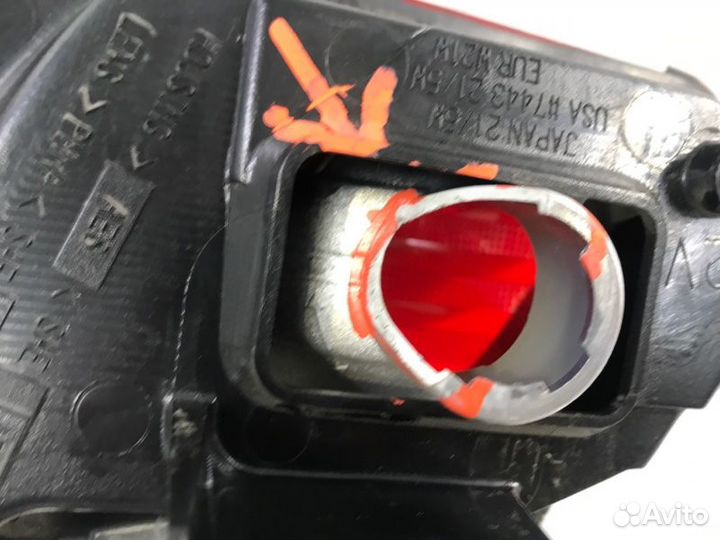 Фонарь задний левый Nissan Maxima A33 VQ20DE 2004