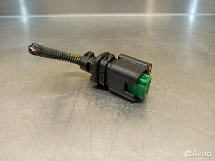 Разъём проводки двигателя Citroen Berlingo B9