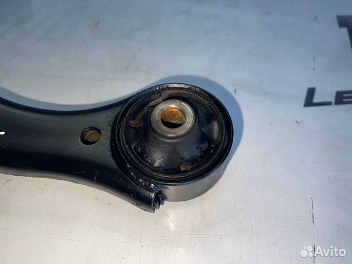 Рычаг передний левый Kia Carnival J3 2008