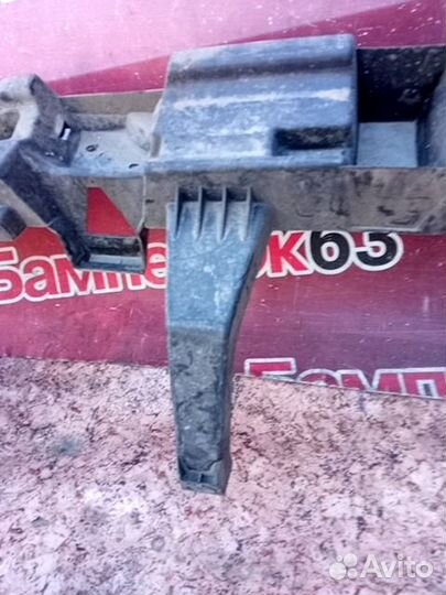 Абсорбер бампера Renault