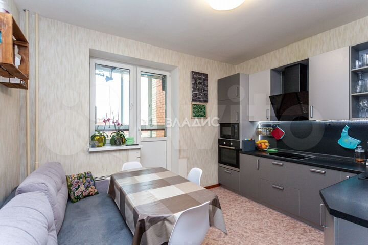 3-к. квартира, 83,3 м², 15/17 эт.