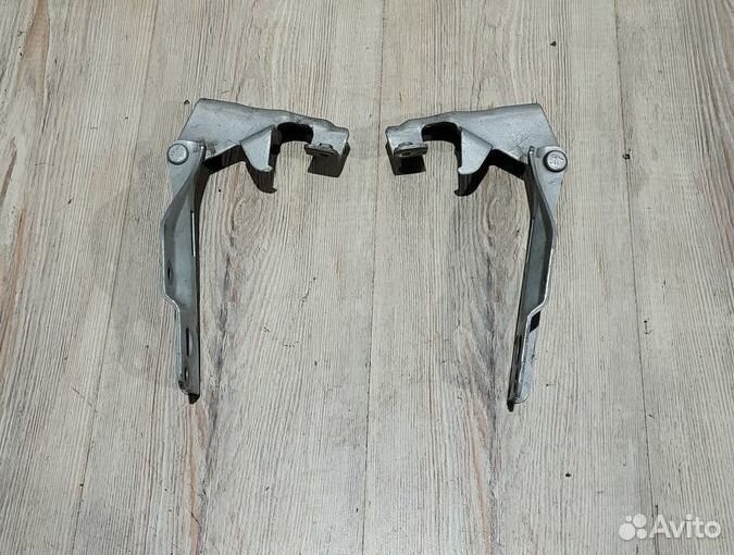 Петля капота Nissan almera classic B10 Лев, Прав