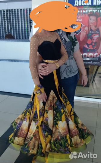 Платье для бальных танцев