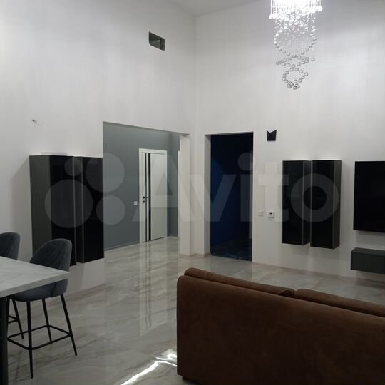 Коттедж 312 м² на участке 42,5 сот.