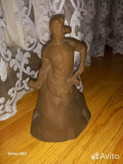 Статуэтка воина-защитника 