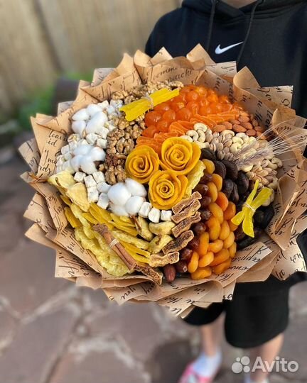 Букеты из сухофруктов