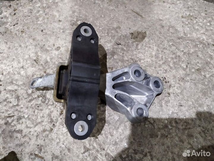 Опора двигателя Шевроле Круз