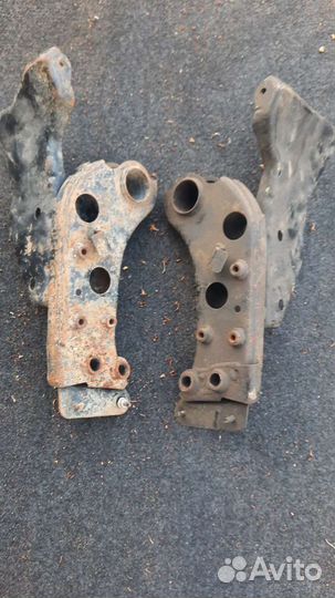 Кронштейн заднего подрамника Инфинити