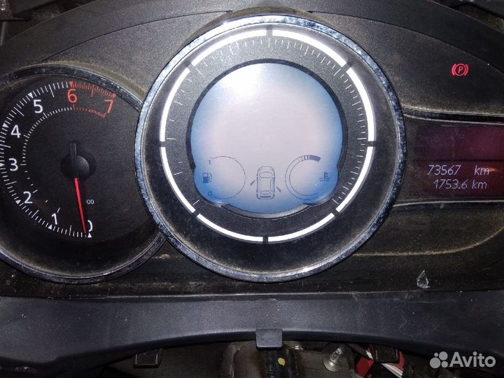 Рено флюенс 1.6 2014год