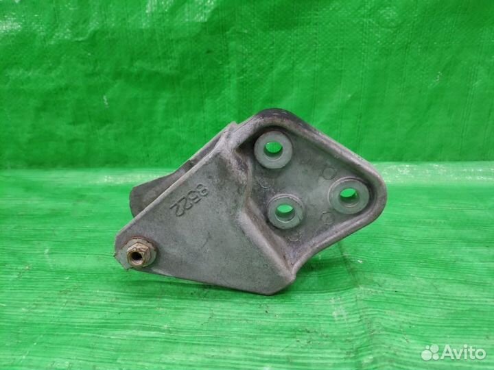 Кронштейн опоры двигателя задний Caliber/Compass