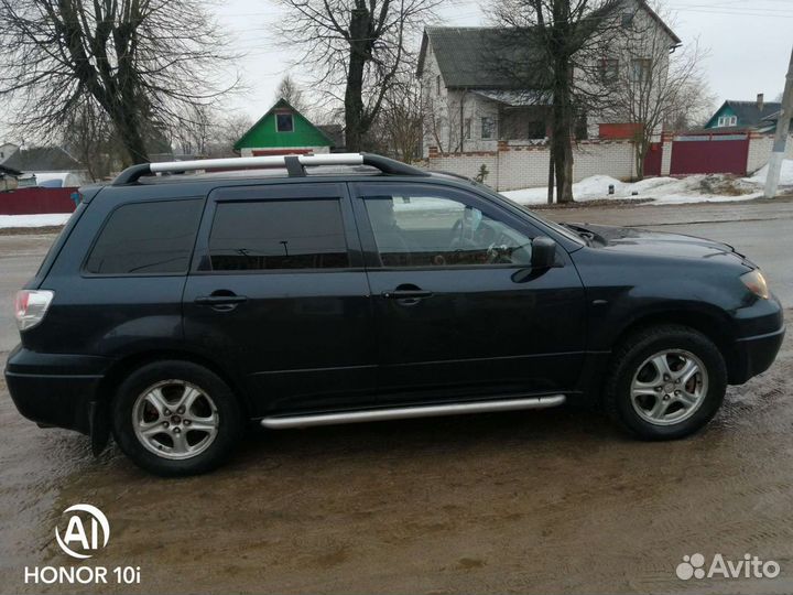 Mitsubishi Outlander 2.0 МТ, 2003, 250 000 км