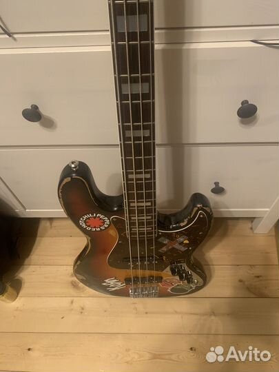 Бас гитара Mi jazz bass japan
