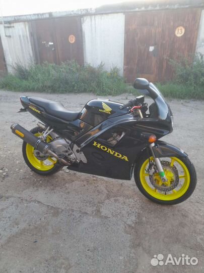 Honda CBR600F2