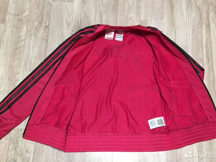 Костюм спортивный