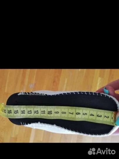 Роликовые коньки