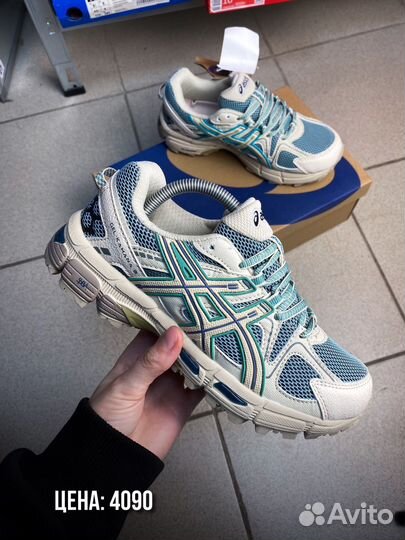 Кроссовки Asics