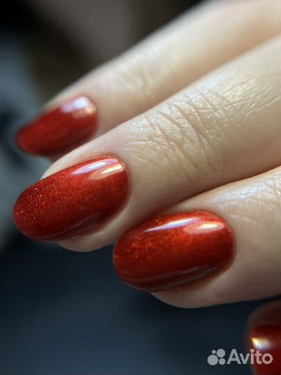 Нужна модель на маникюр