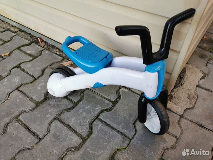 Беговел chillafish bunzi