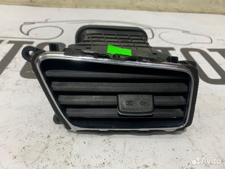 Дефлектор воздуховода левый Kia Ceed JD 2012