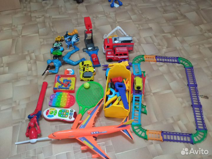 Игрушки для мальчика