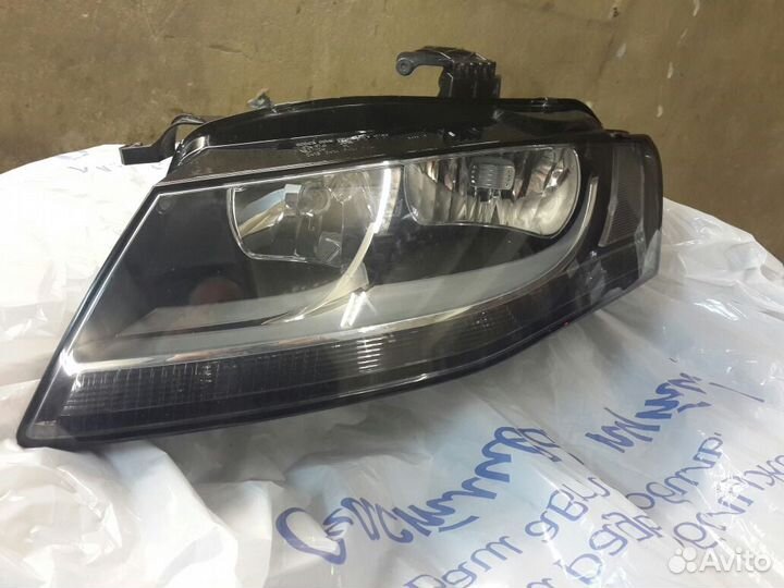 Audi A4, кузов Б8 Фара левая