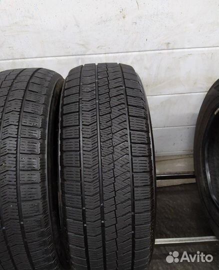 Bridgestone Blizzak VRX 205/60 R16 98W