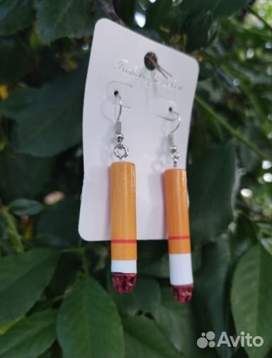 Имитация серёжки