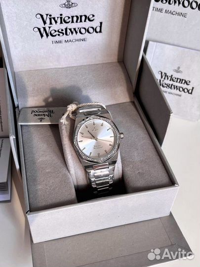 Часы Vivienne Westwood