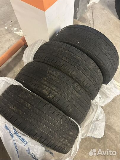 Bridgestone Dueler A/T 215/60 R17