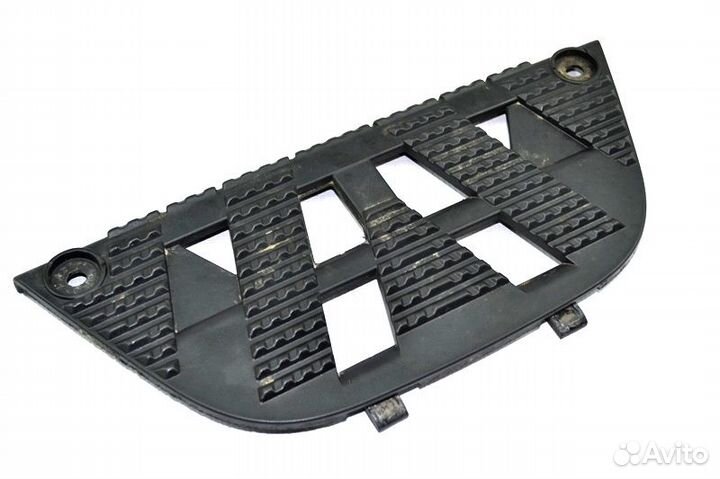 Ступенька подножки нижняя, правая mercedes-benz Ac