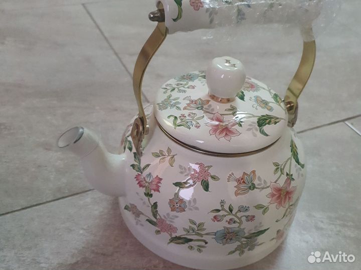 Чайник эмалированный новый