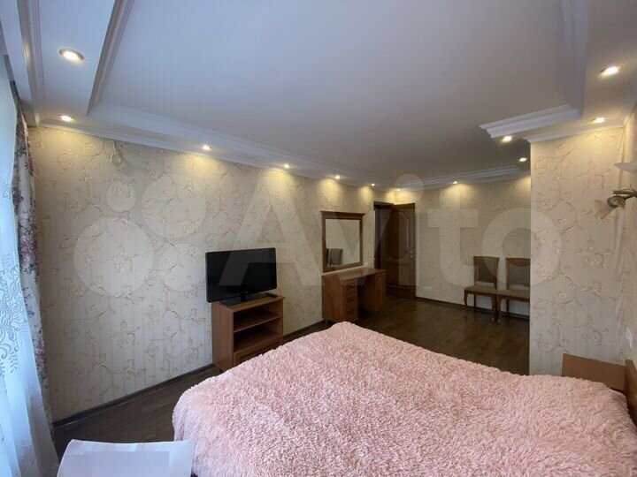 3-к. квартира, 80 м², 3/9 эт.