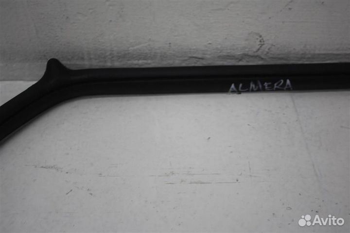 Уплотнитель кузова задней левой двери Nissan Alme