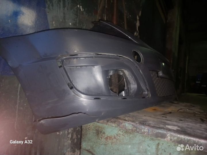 Бампер на LADA largus