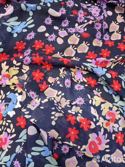 Палантин kenzo шелковый большой цветочный принт