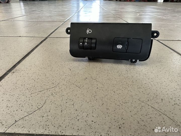 Блок управления светом Kia Ceed Сид