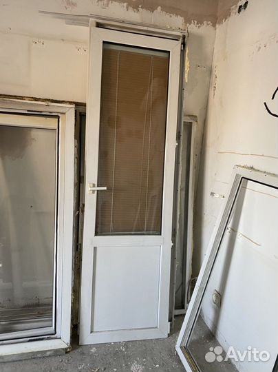 Дверь пластиковая