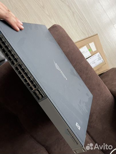 Коммутатор HP ProCurve Switch 2810-24G J9021A