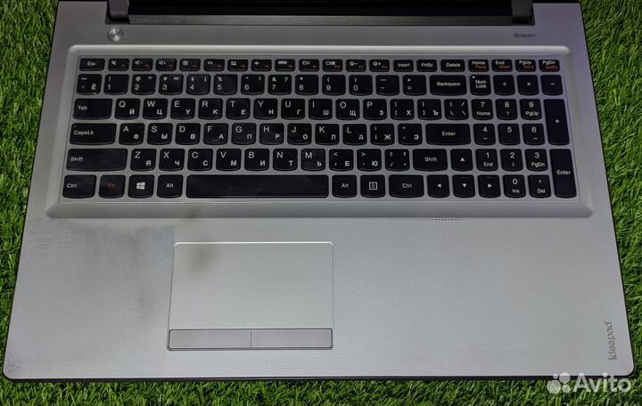 Ноутбук Lenovo IdeaPad 330-15ISK i3/R5 M430/SSD/8G