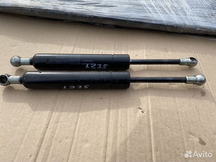 Амортизатор крышки багажника Volvo V70 (S) II (200