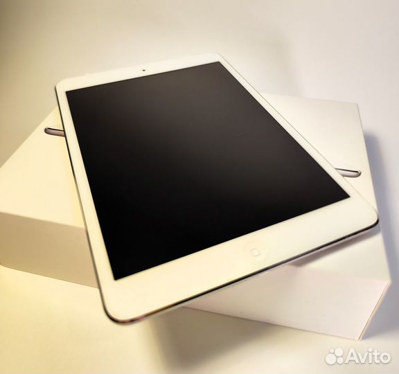Планшет iPad Mini 2 Silver 16Gb