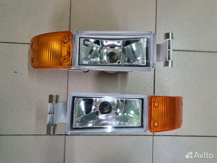 Фара противотуманная с поворотником MAN TGA TGL LE